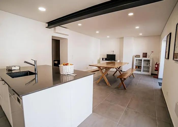 Ferienhaus Casa Do Coreto, Paco, Sao Bartolomeu Dos Galegos